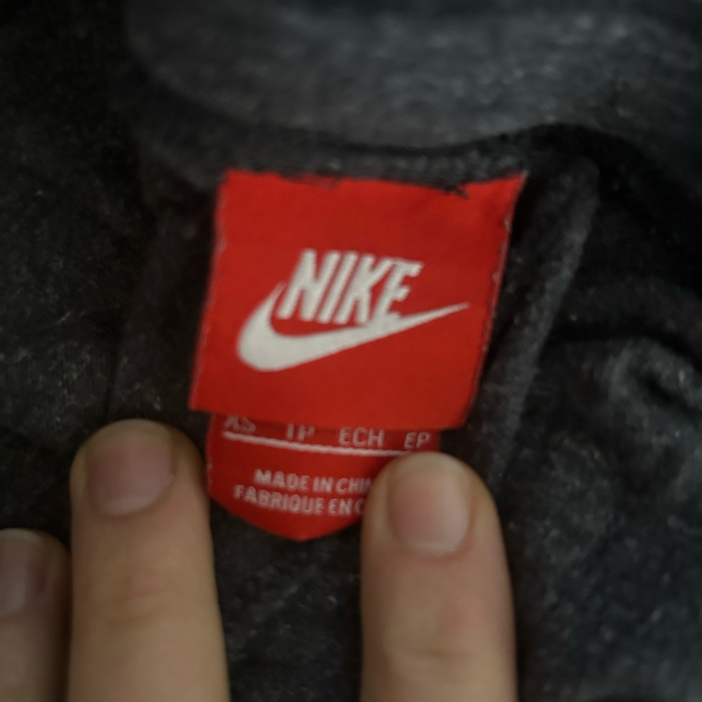 Nike Joggers - Picture 3 of 4